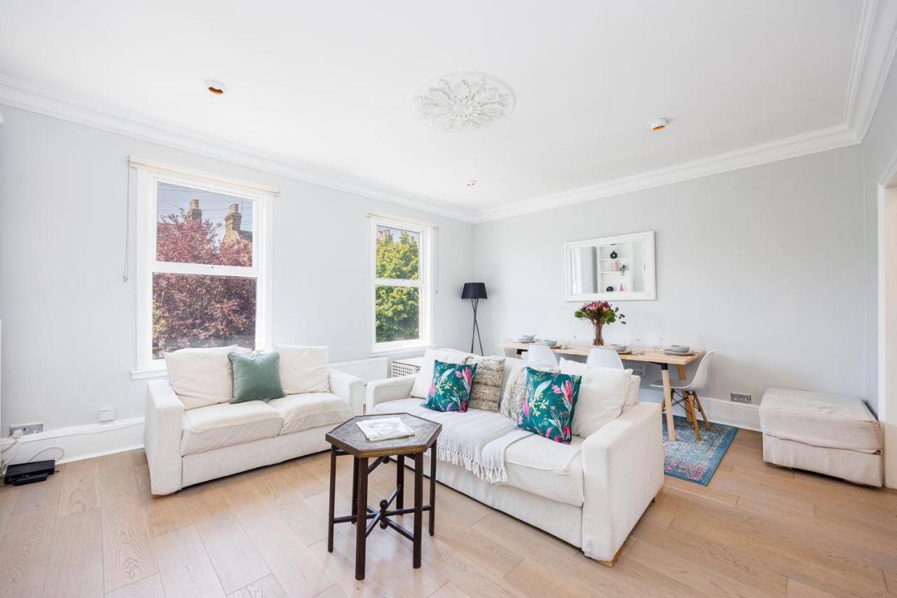 Welcomestay Colliers Wood Two Bed Apartment - Home Away From Home ลอนดอน ภายนอก รูปภาพ